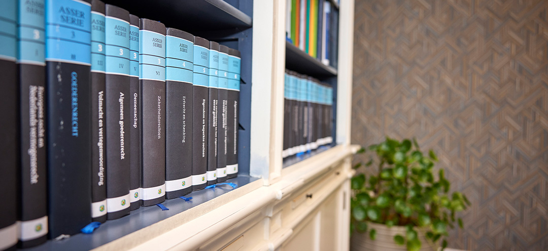 close up boekenkast